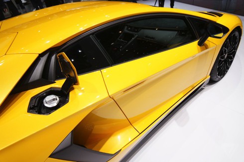 Cận cảnh Lamborghini Aventador Superveloce - ảnh 27