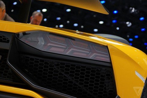 Cận cảnh Lamborghini Aventador Superveloce - ảnh 24