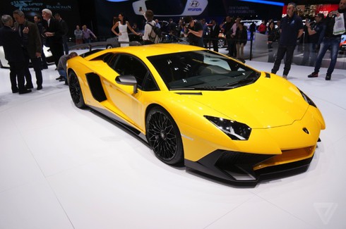 Cận cảnh Lamborghini Aventador Superveloce - ảnh 15