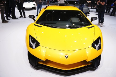 Cận cảnh Lamborghini Aventador Superveloce - ảnh 14