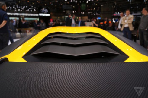 Cận cảnh Lamborghini Aventador Superveloce - ảnh 12