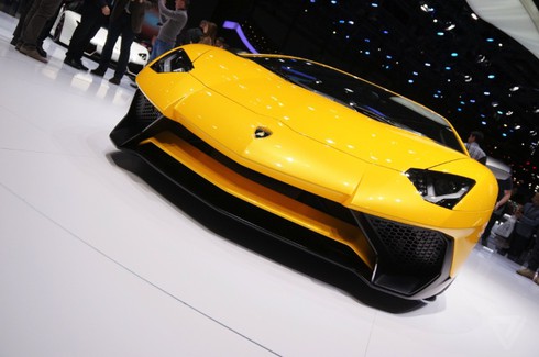 Cận cảnh Lamborghini Aventador Superveloce - ảnh 23
