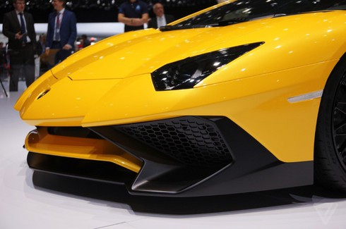 Cận cảnh Lamborghini Aventador Superveloce - ảnh 10