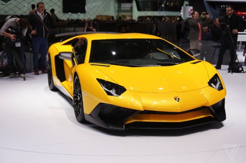 Cận cảnh Lamborghini Aventador Superveloce - ảnh 6