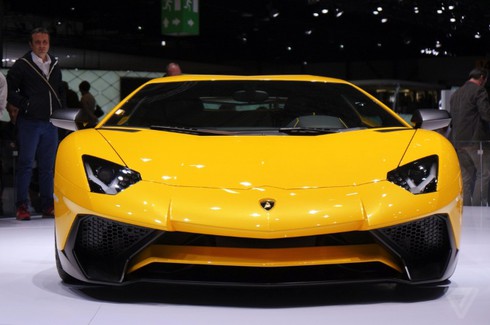 Cận cảnh Lamborghini Aventador Superveloce - ảnh 1