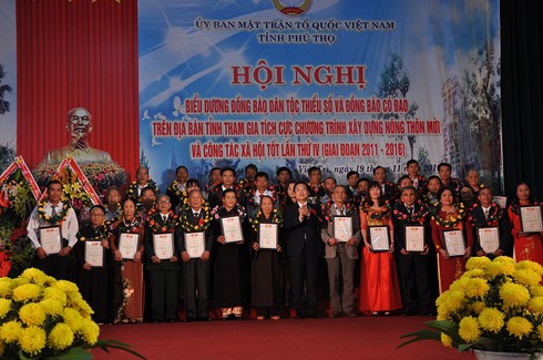 Phú Thọ biểu dương đồng bào dân tộc thiểu số tích cực xây dựng nông thôn mới - ảnh 1