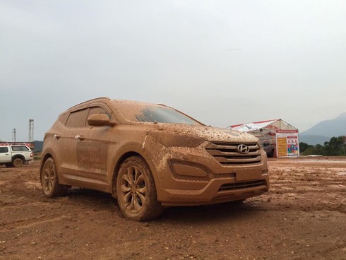 Khách hàng “phàn nàn” gì về Hyundai SantaFe? - ảnh 4