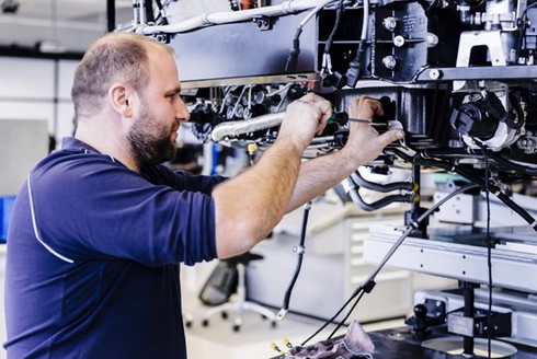 Khám phá quá trình chế tác siêu xe 'triệu đô' Bugatti Chiron - ảnh 7