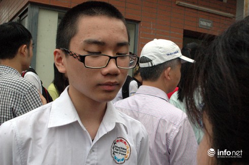 Thi vào 10: Bất ngờ từ đề thi tiếng Anh, đề Toán vừa sức - ảnh 2