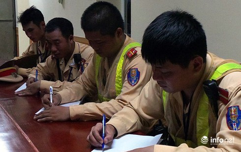 CSGT bắt sống tên cướp điện thoại của nữ SV Trung Quốc - ảnh 1