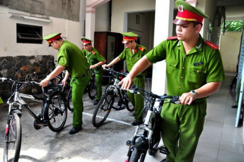 Công an Hà Nội sẽ áp dụng thí điểm tuần tra bằng xe đạp - ảnh 1