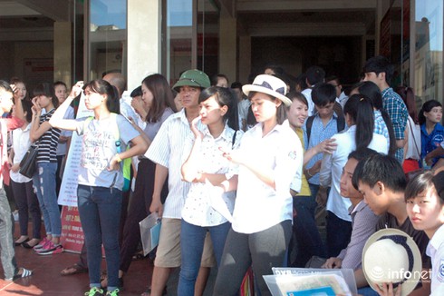Bộ GD&ĐT công bố ngưỡng điểm đầu vào ĐH, CĐ năm 2015 - ảnh 1
