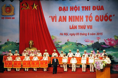 Bộ trưởng Bộ Công an được trao tặng Huân chương Quân công hạng nhất - ảnh 2