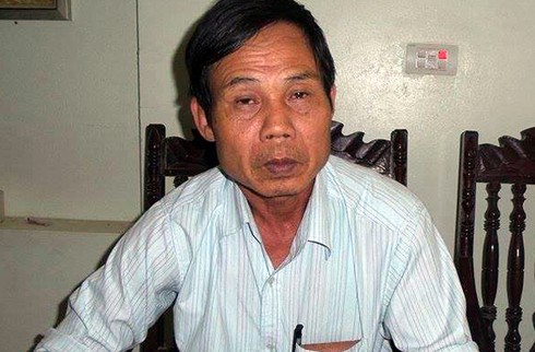 Người dân rơi nước mắt nhìn bé gái bị nhốt trong chùa, chằng chịt vết thương - ảnh 4