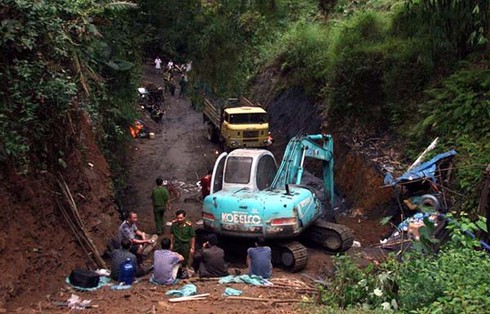 Khẩn trương tìm kiếm người mắc kẹt trong mỏ than ở Hòa Bình - ảnh 1