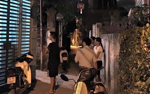 Bố mẹ vắng nhà, nữ sinh bị kẻ lạ mặt đâm tử vong - ảnh 1