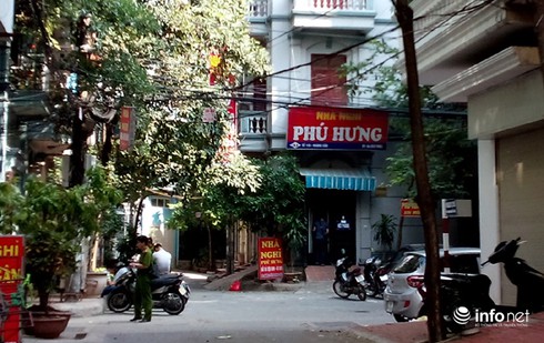 Kẻ sát hại người tình ở nhà nghỉ rồi nhảy lầu tự tử bị khởi tố - ảnh 1