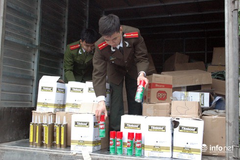 Bắt một Phó Giám đốc công ty vì buôn bán hàng giả - ảnh 2