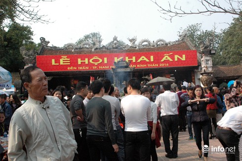 2.000 cảnh sát chia 5 vòng bảo vệ Lễ khai ấn đền Trần - ảnh 2