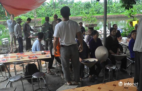 Bố đi đá bóng, mẹ ở nhà sát hại 2 con rồi uống thuốc trừ sâu tự tử - ảnh 4