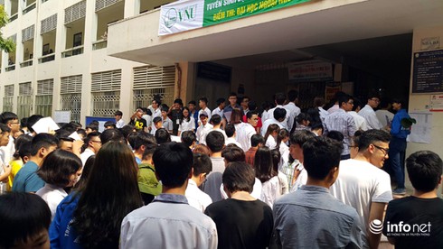 Thí sinh nhận định đề Ngoại ngữ kỳ thi đánh giá năng lực không khó hơn năm 2015 - ảnh 3