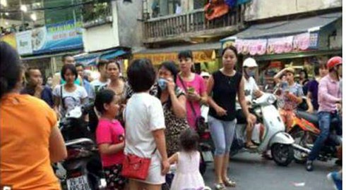 Công an quận Hoàn Kiếm lên tiếng vụ mẹ đi mua thuốc con bị bắt cóc - ảnh 1
