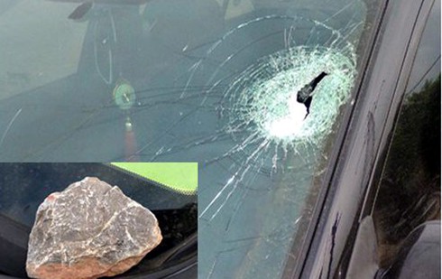 Xác định nhóm thủ phạm ném đá vào ô tô trên cao Hà Nội – Hải Phòng - ảnh 1