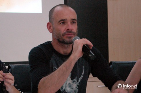 Paul Blackthorne tới Việt Nam bảo vệ tê giác - ảnh 2