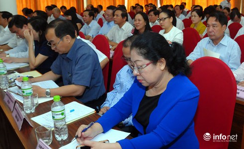 Mệnh lệnh của Bộ trưởng Giáo dục: Giảm thiểu bạo lực, suy giảm đạo đức nhà giáo - ảnh 2