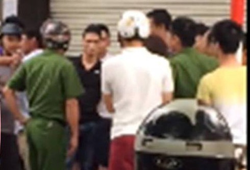 Công an nói gì về tin bố vào quán karaoke bắt gặp con gái đang làm dịch vụ? - ảnh 1