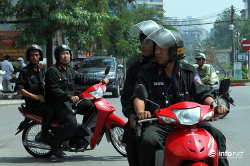 CSCĐ xử lý người vi phạm khi tham gia giao thông không giống CSGT - ảnh 1