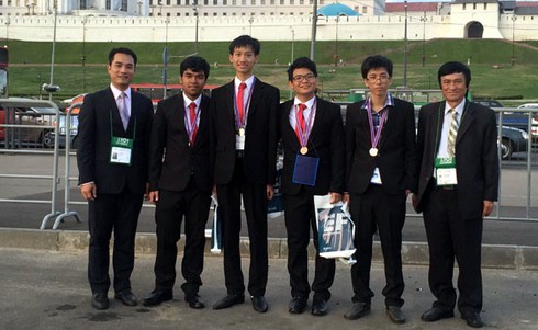 Việt Nam dành 2 huy chương Vàng tại Tin học Olympic quốc tế - ảnh 2