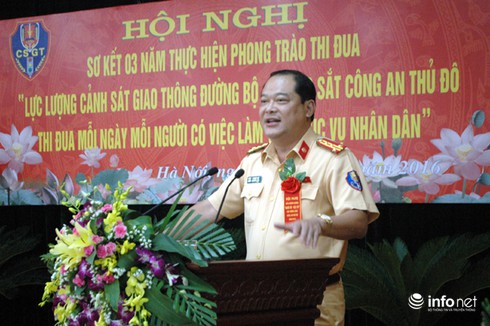 Không huy chương nào bằng đánh giá của người dân với việc làm tốt của CSGT Thủ đô - ảnh 1