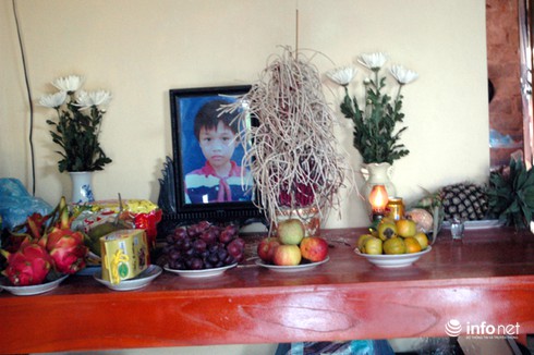 Vụ HS thắt cổ tự tử: Đã biết người quay clip, tung lên mạng xã hội? - ảnh 3