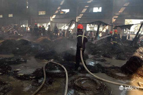 Hé lộ nguyên nhân vụ cháy kho hàng ở khu công nghiệp Ngọc Hồi - ảnh 2