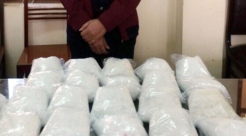 Công an nổ súng vây bắt 3 đối tượng vận chuyển gần 20kg ma túy đá - ảnh 2