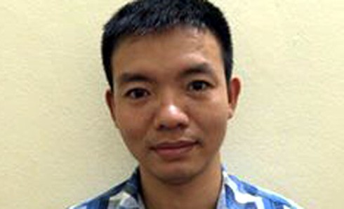 Đưa xe ôm 100 ngàn nhờ mua a-xít tạt vào mặt “chồng hờ” - ảnh 2