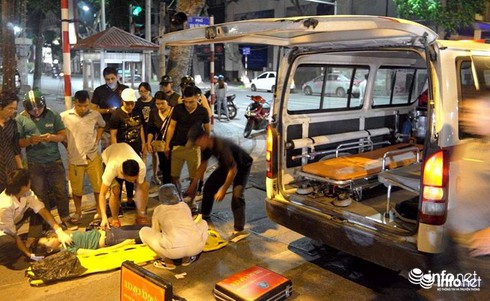 Xác định danh tính tài xế xe cứu thương gây tai nạn rồi bỏ chạy - ảnh 1