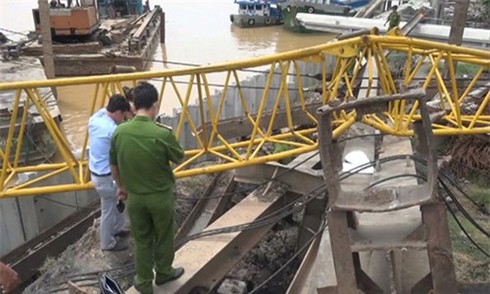 Sập cẩu tại công trường cầu Ba Vì – Việt Trì, 2 người tử vong - ảnh 1