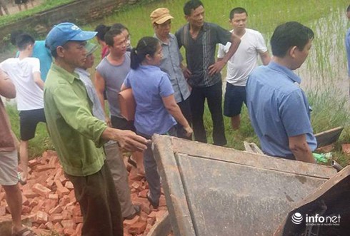 Tàu hỏa đâm xe tải chở gạch, một người tử vong ngay tại chỗ - ảnh 3