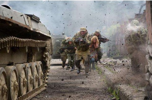 Gozal ayolning yuzini kozdan kechirayotgani haqidagi porno video Kollejda jinsiy zoravonlik