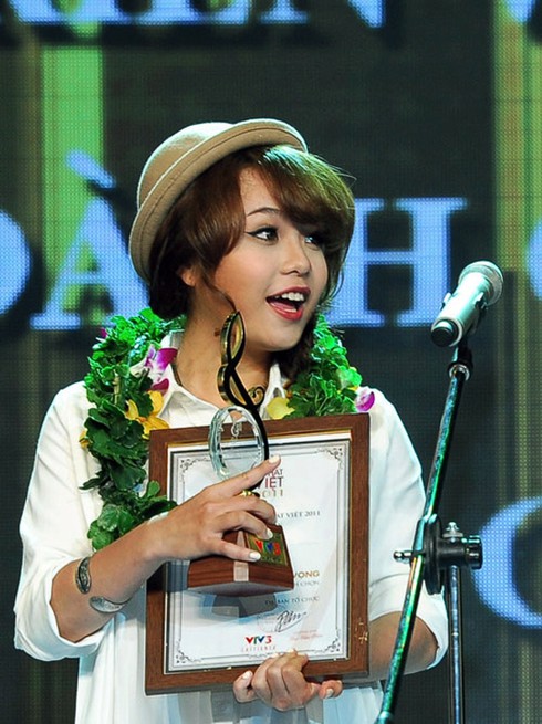 Bị loại khỏi The Voice, Thái Trinh đến với Bài hát Việt - ảnh 1