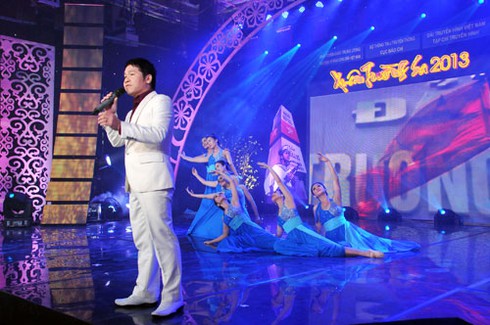 Những hình ảnh đẹp đêm giao lưu nghệ thuật Xuân Trường Sa 2013 - ảnh 5
