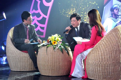 Những hình ảnh đẹp đêm giao lưu nghệ thuật Xuân Trường Sa 2013 - ảnh 7