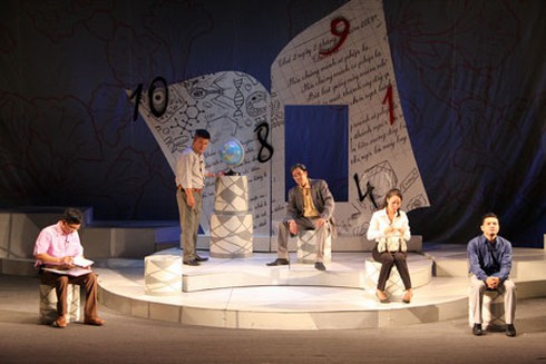 Kịch về tiêu cực giáo dục đến với học sinh - ảnh 2