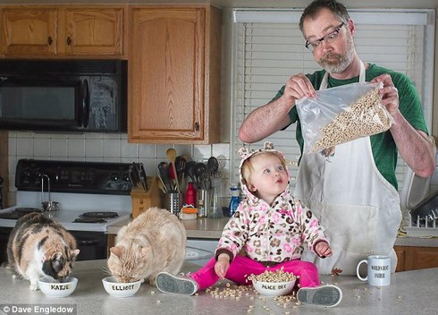 Bão số 14: Trường nghỉ dạy, bố mẹ nghỉ làm - ảnh 1