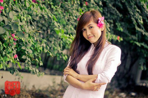 Vẻ đẹp trong sáng của nữ sinh Việt trong tà áo dài - ảnh 5