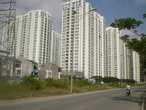 Địa ốc vùng vẫy “dội bom” tin nhắn để đẩy hàng - ảnh 1