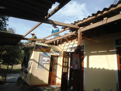 Hà Tĩnh: 3 huyện bị lốc xoáy, 300 nhà tốc mái, 1 người tử vong - ảnh 3