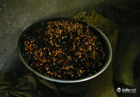 Hô biến bột ngô, mật ong thành thuốc chữa bệnh thần kinh - ảnh 3